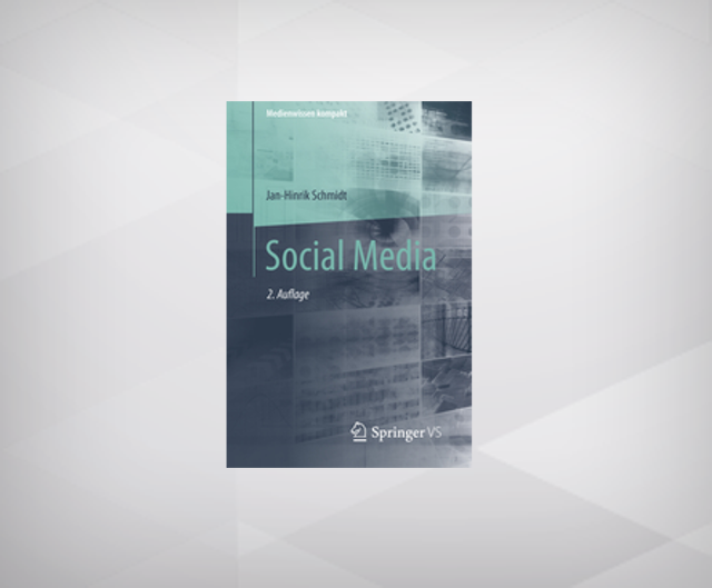 Social Media - 2nd, Updated and Expanded Edition